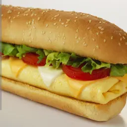 ساندويتش بيض مقلي